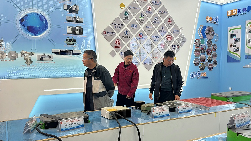 2024年11月4日，重要客户莅临山东鲁磁进行实地考察，双方就合作事宜进行了深入交流，期待未来携手共进，共创辉煌。
