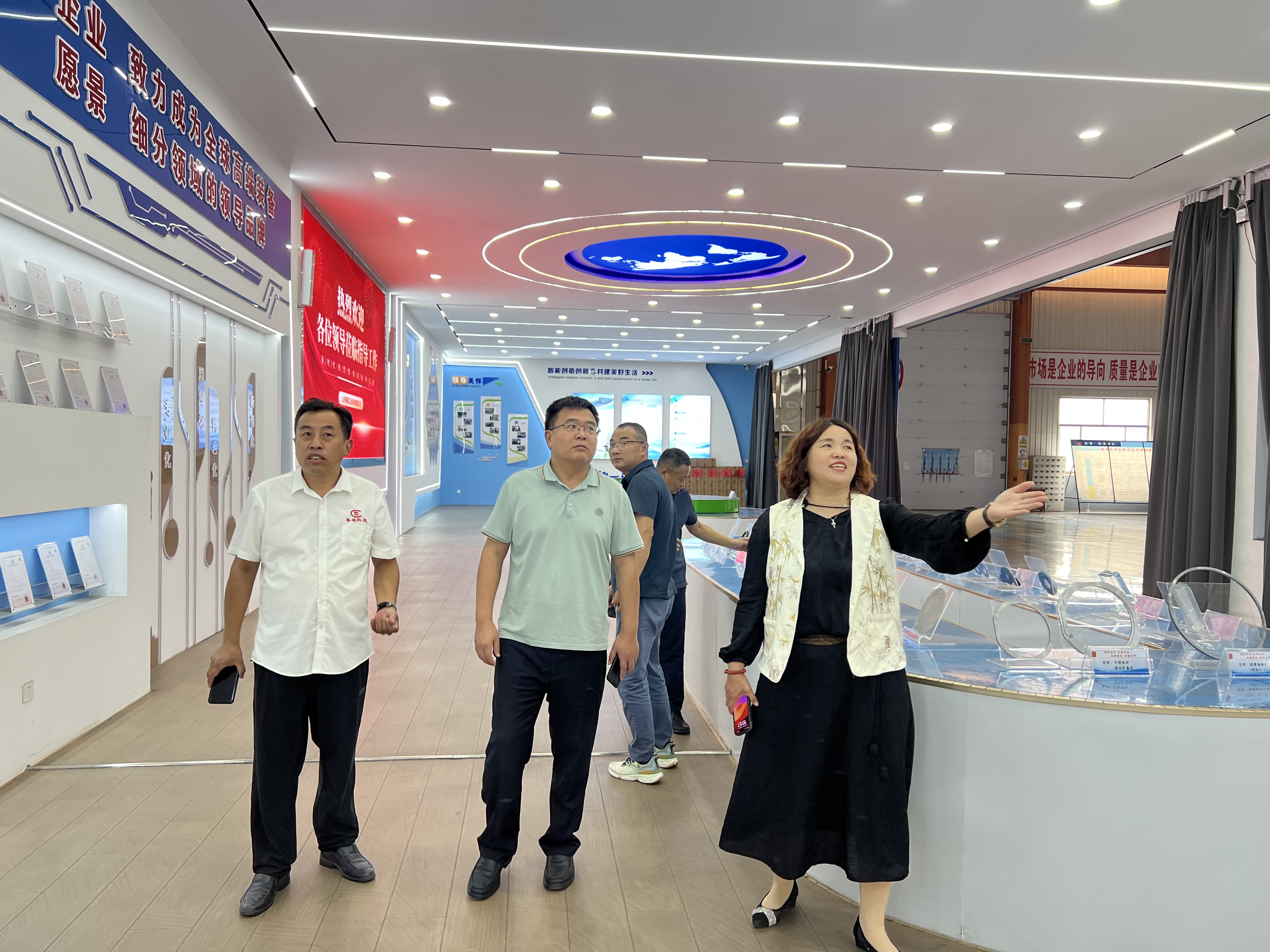 2024年9月13日，客户访问山东鲁磁工业科技有限公司，深入了解了公司的产品和技术，尤其是磁性材料的创新应用。期待今后在磁性材料领域开展更多合作，共同推动产业发展，共铸辉煌。