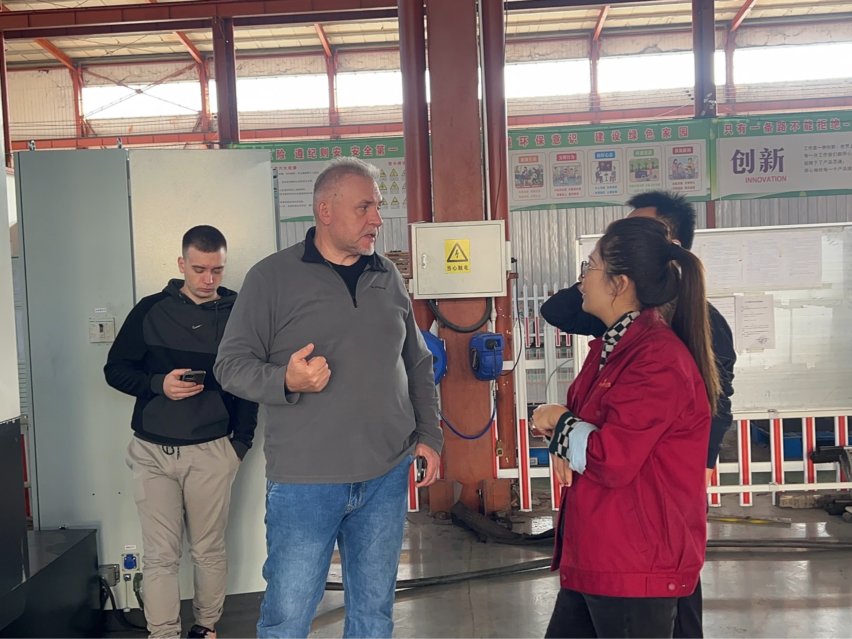 2025年11月1日共探新机！俄罗斯客户走进山东鲁磁深化协作谋共赢