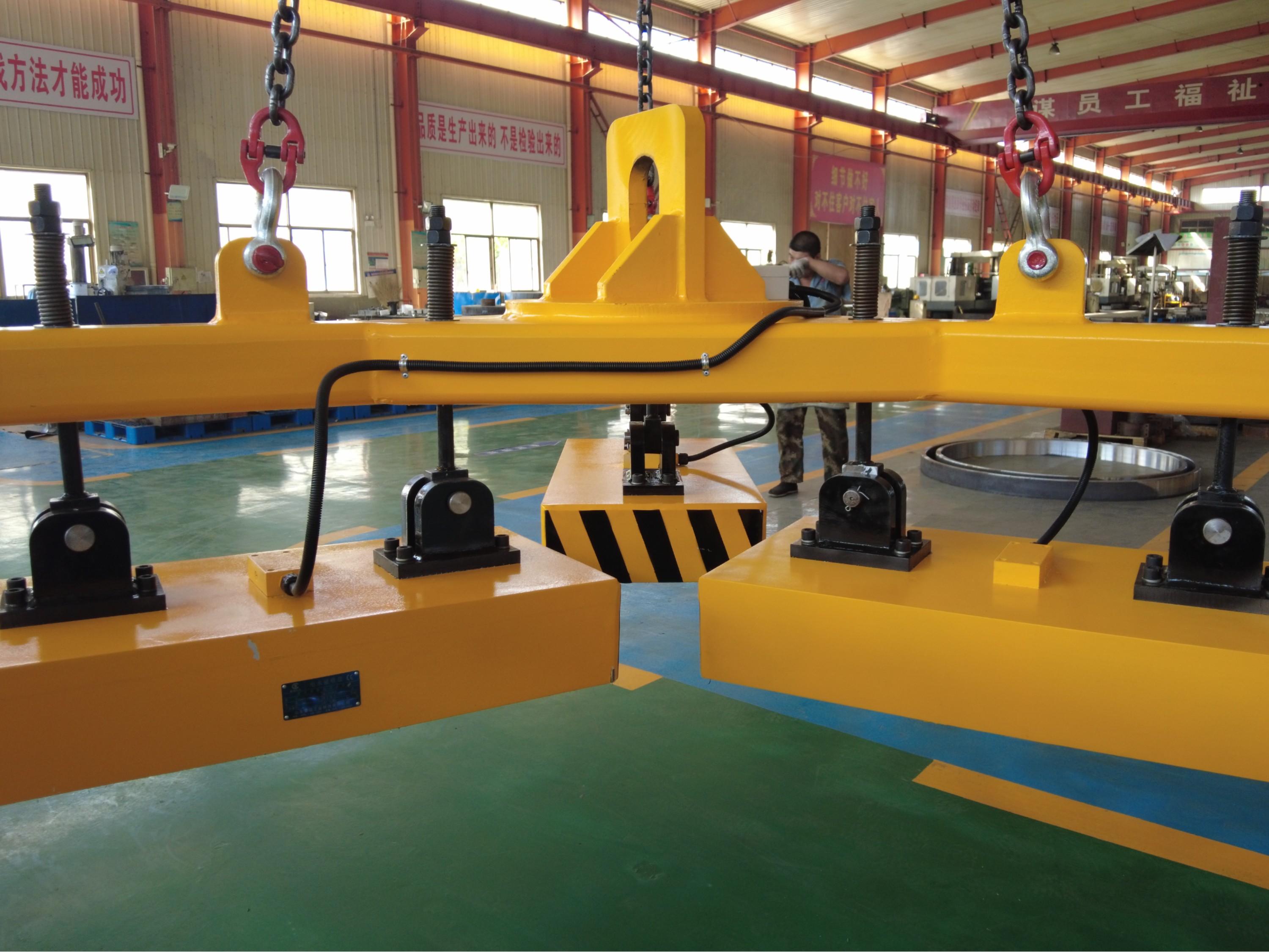 客户故事：一位钢厂老板与电永磁吊具的故事