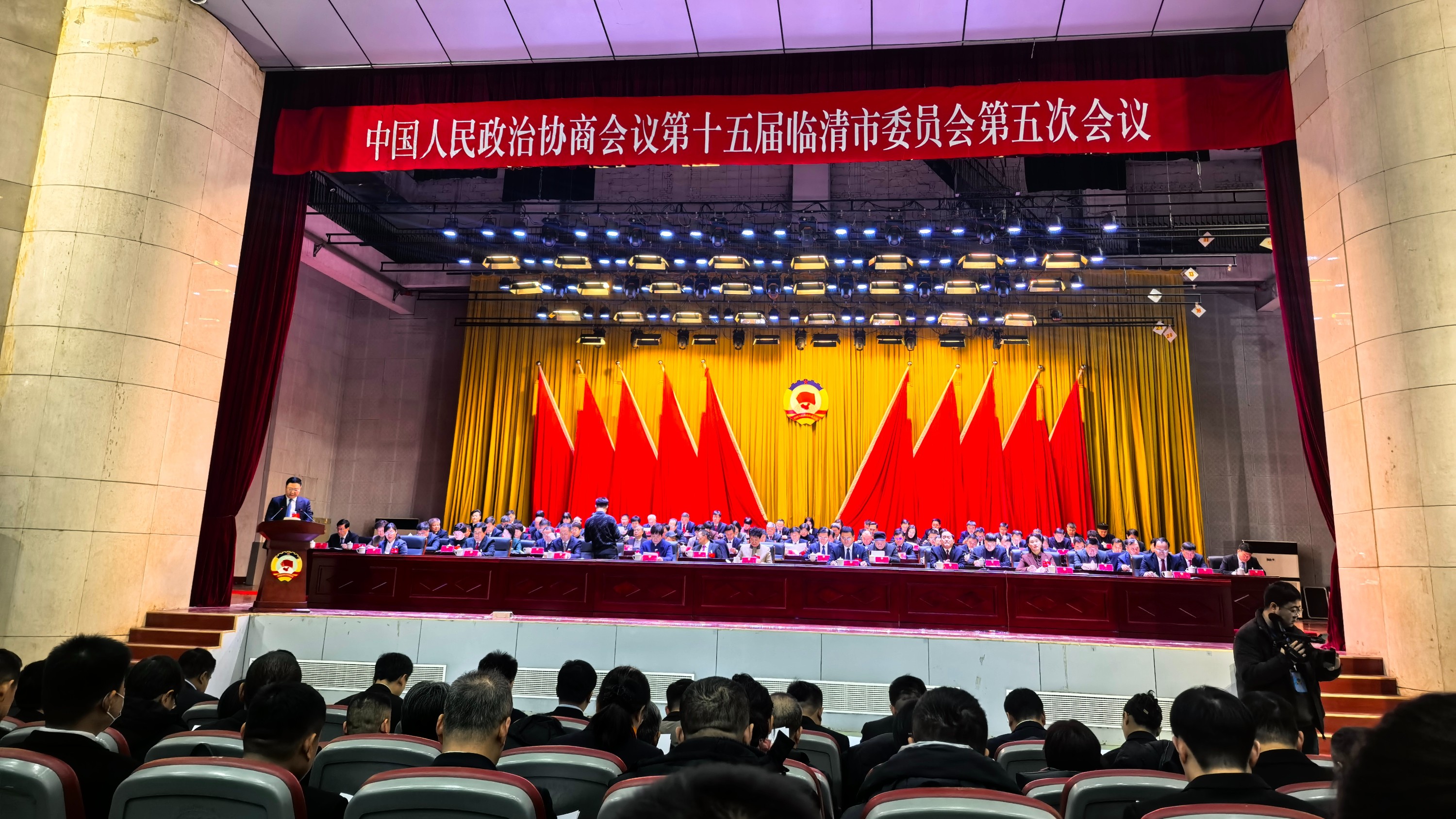 陈董参加临清市政协会议