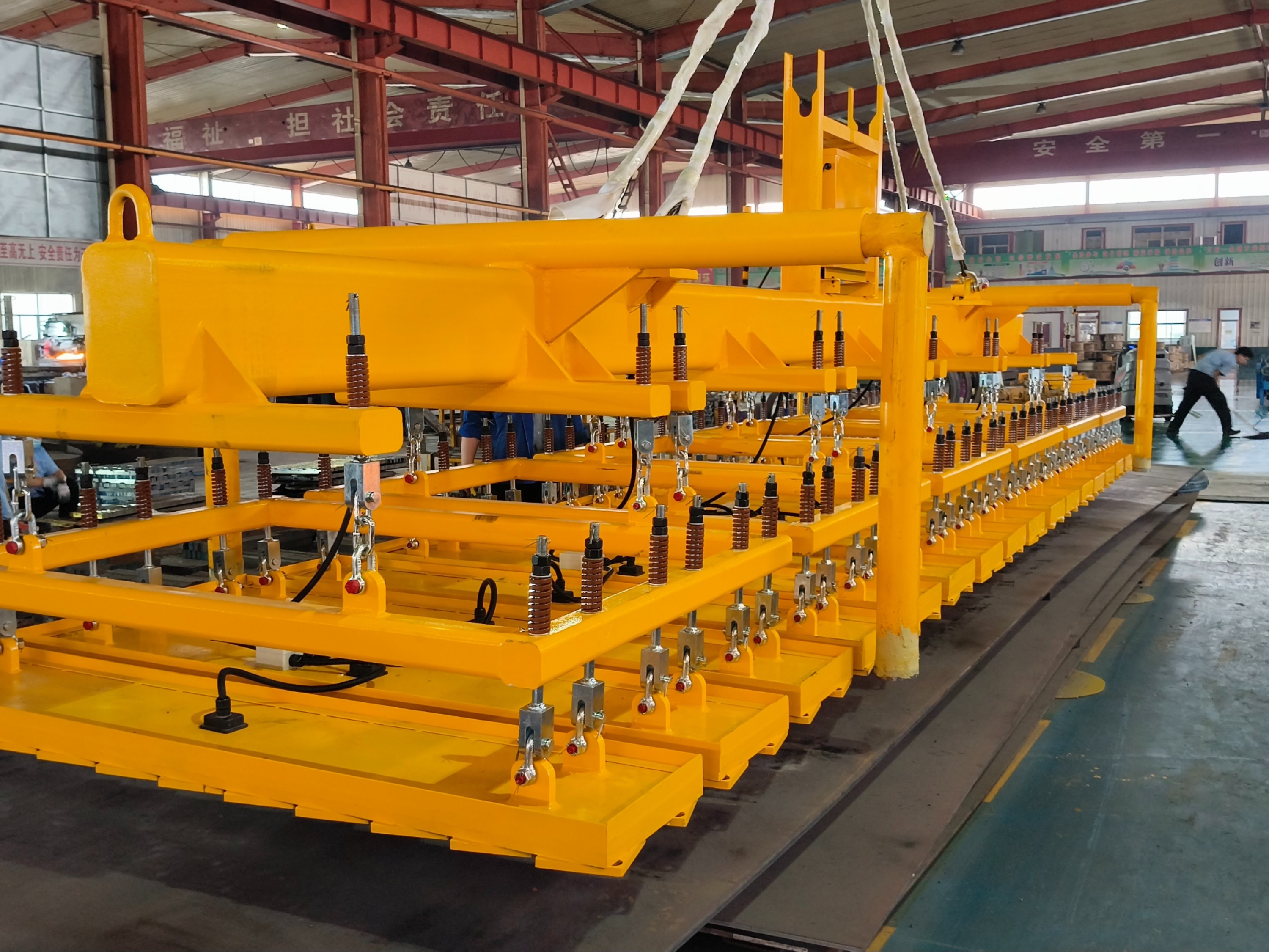 激光切割上下料电永磁吊具推荐:选对吊具,让激光切割机上料更方便 激光切割上下料电永磁吊具推荐:选对吊具,让激光切割机上料更方便